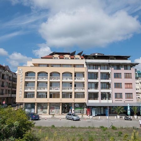 Hotel Тропикана à Primorsko Extérieur photo