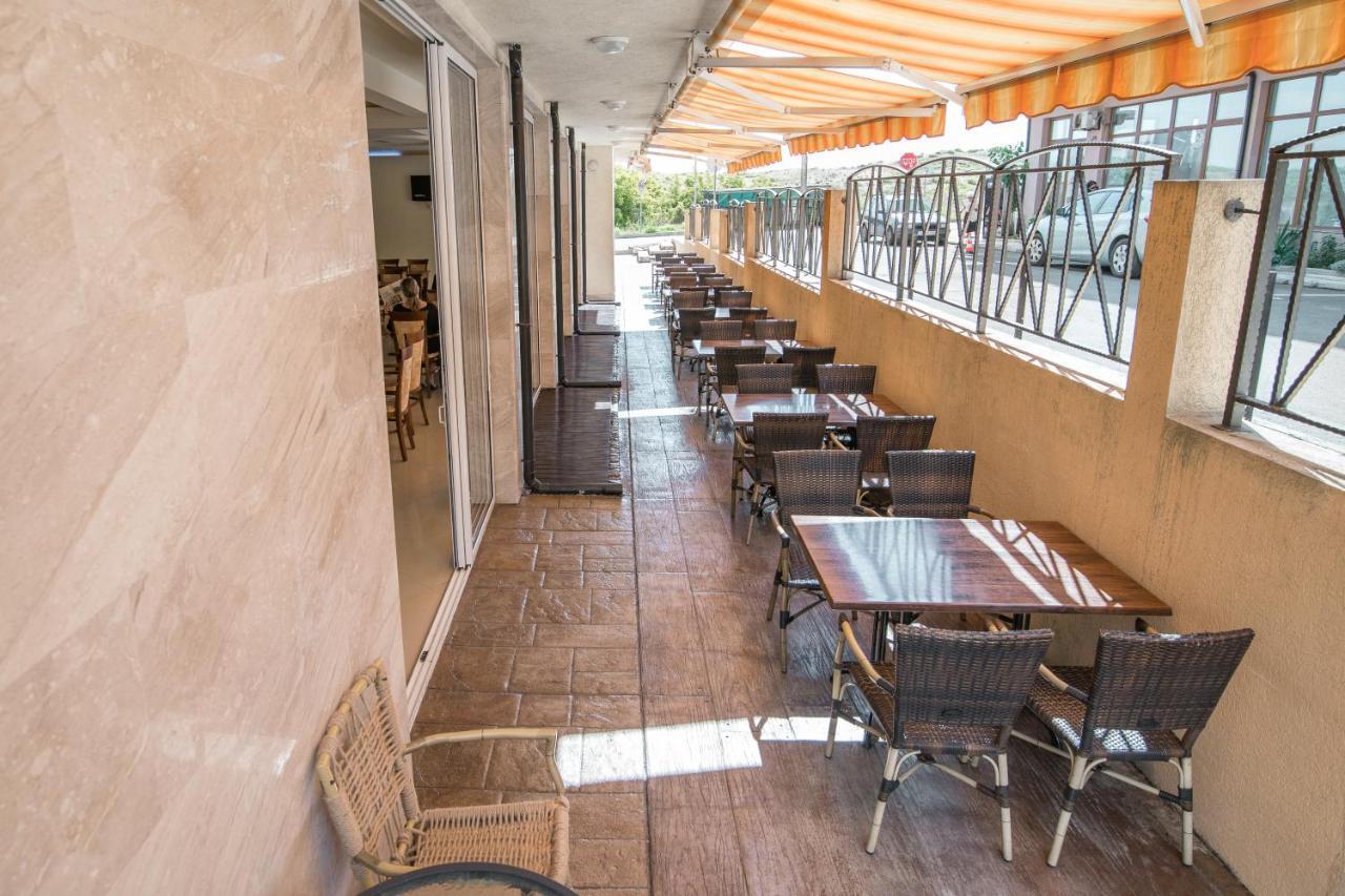 Hotel Тропикана à Primorsko Extérieur photo