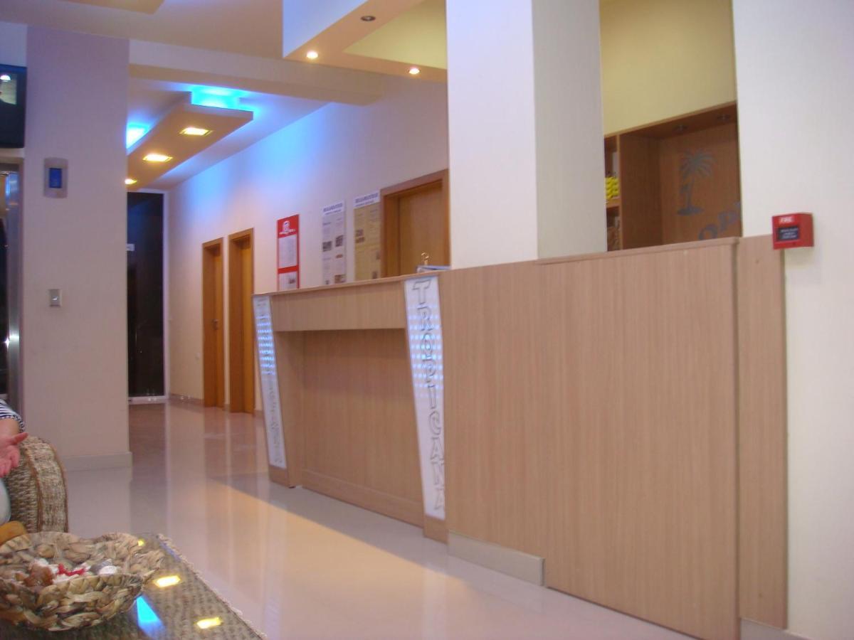 Hotel Тропикана à Primorsko Extérieur photo