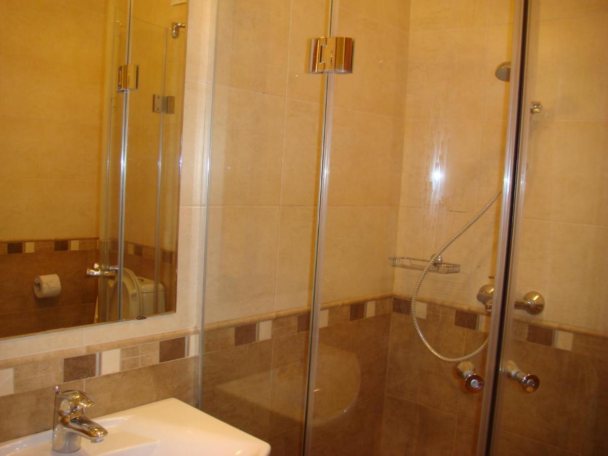 Hotel Тропикана à Primorsko Extérieur photo